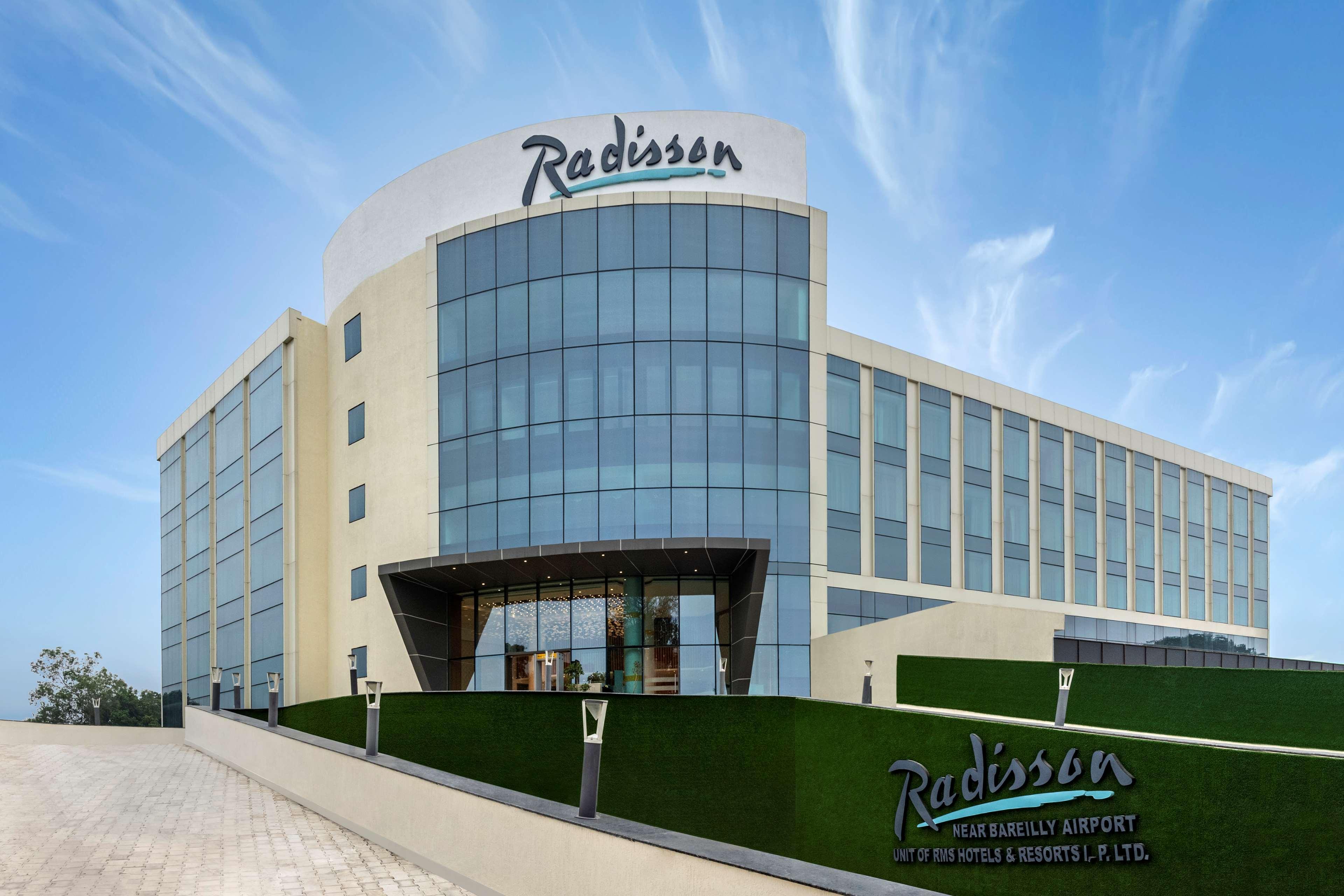 Radisson Hotel Bareilly Airport Екстериор снимка