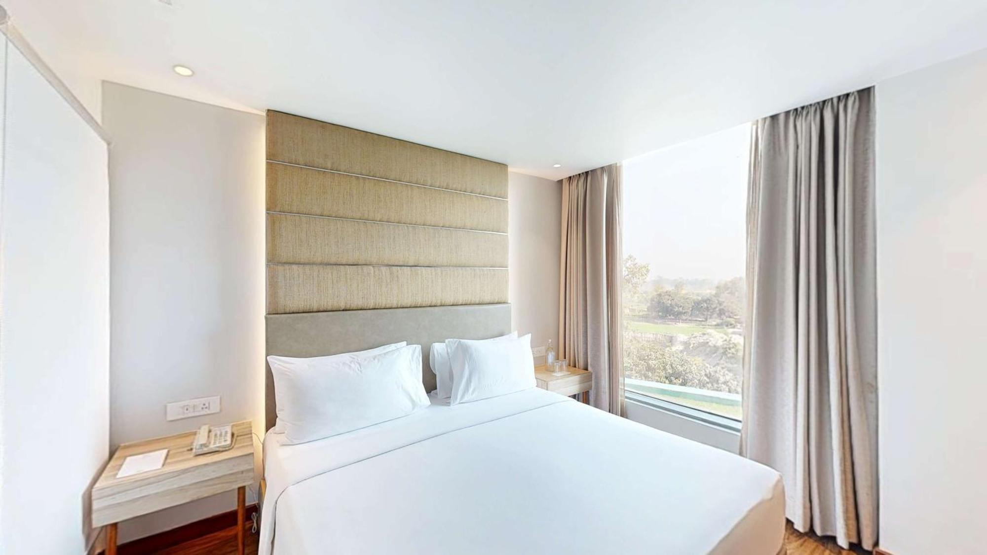 Radisson Hotel Bareilly Airport Екстериор снимка