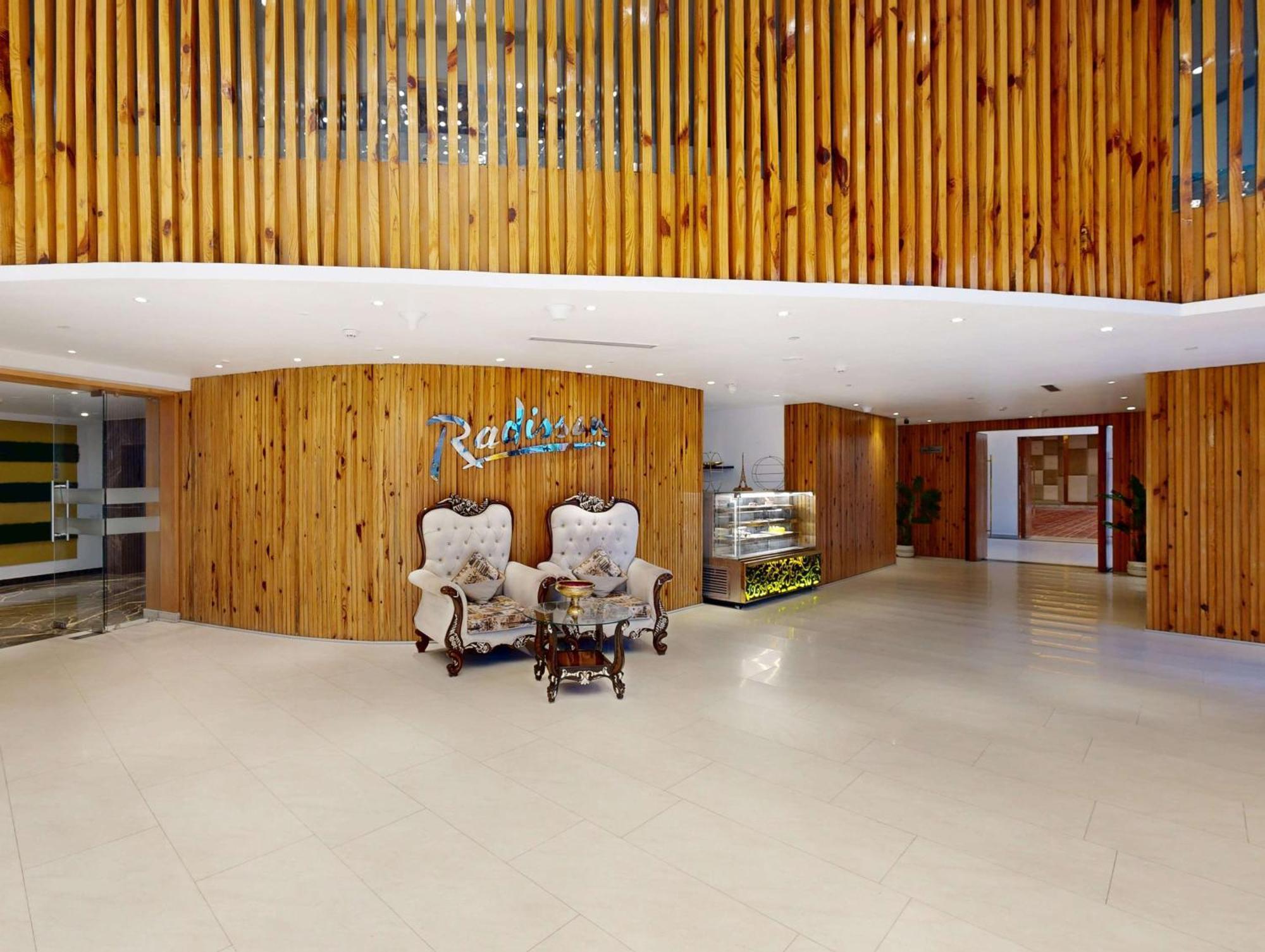 Radisson Hotel Bareilly Airport Екстериор снимка